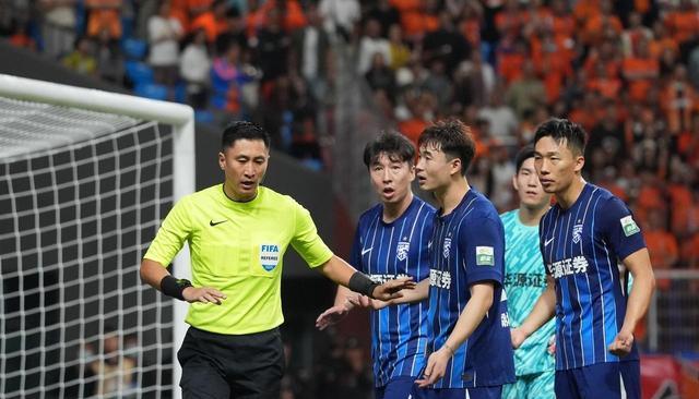 疑似被犯规, 到多次不公