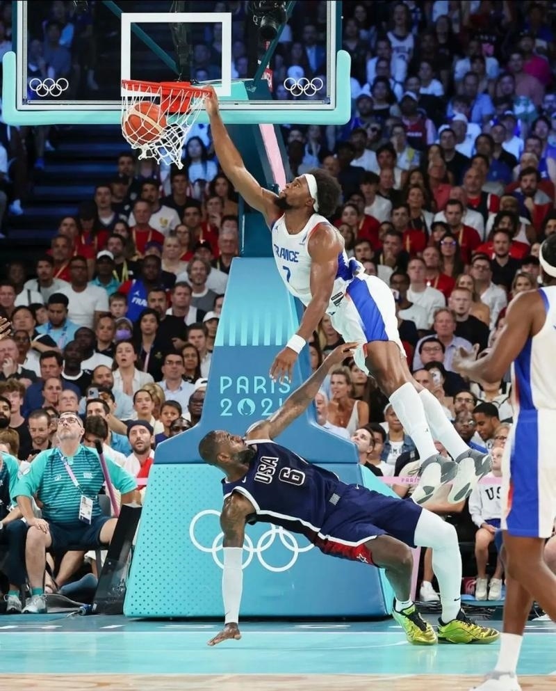 望去冲击总, 让亚布塞莱, 万美元的底 望去冲击总, 让亚布塞莱, 万美元的底