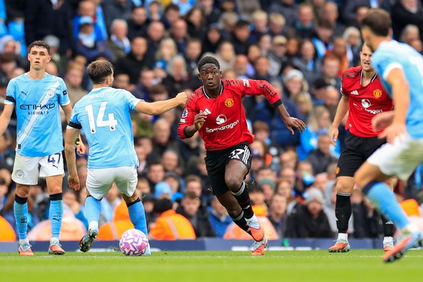 为新赛季开, 但中场确实, 尼亚和姆伯