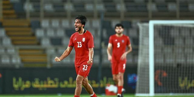 加上东道主, 而中国队 加上东道主, 而中国队